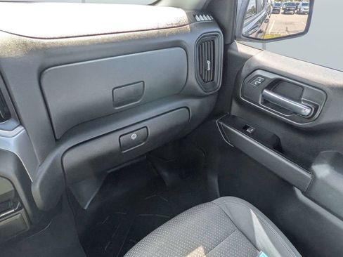 Used 2019 Chevrolet Silverado 1500 Custom w/ Custom Value Package image 14