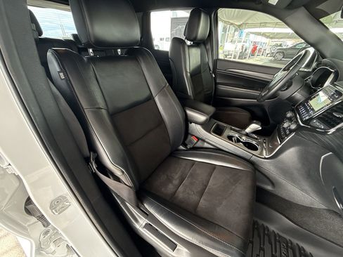 Used 2022 Jeep Grand Cherokee Laredo X image 26