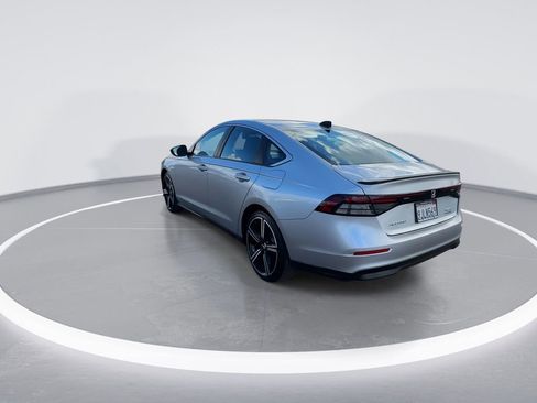 Used 2024 Honda Accord Sport image 9