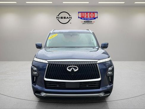 Used 2025 INFINITI QX80 Sensory image 8