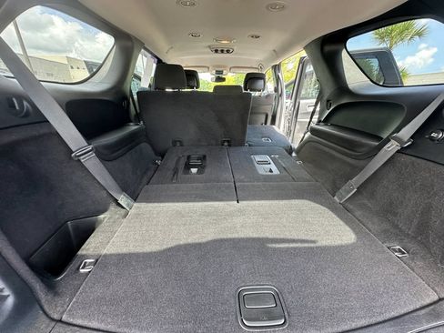 Used 2019 Dodge Durango SXT w/ 3rd Row Seating Group RWD image 27