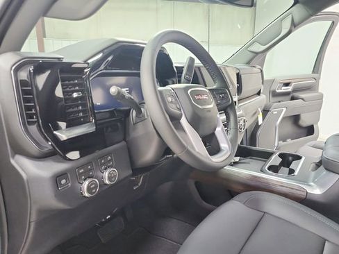 New 2026 GMC Sierra 3500 SLT w/ SLT Convenience Package AWD/4WD image 18
