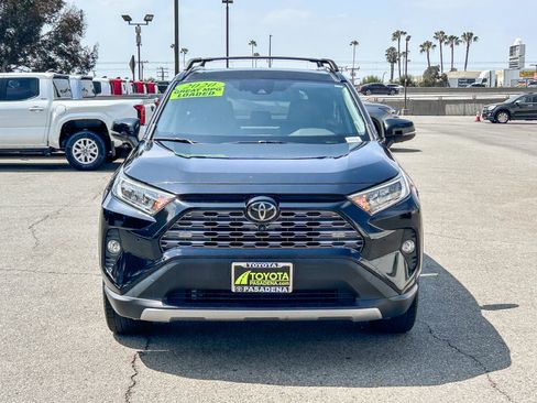Used 2020 Toyota RAV4 Limited FWD image 2
