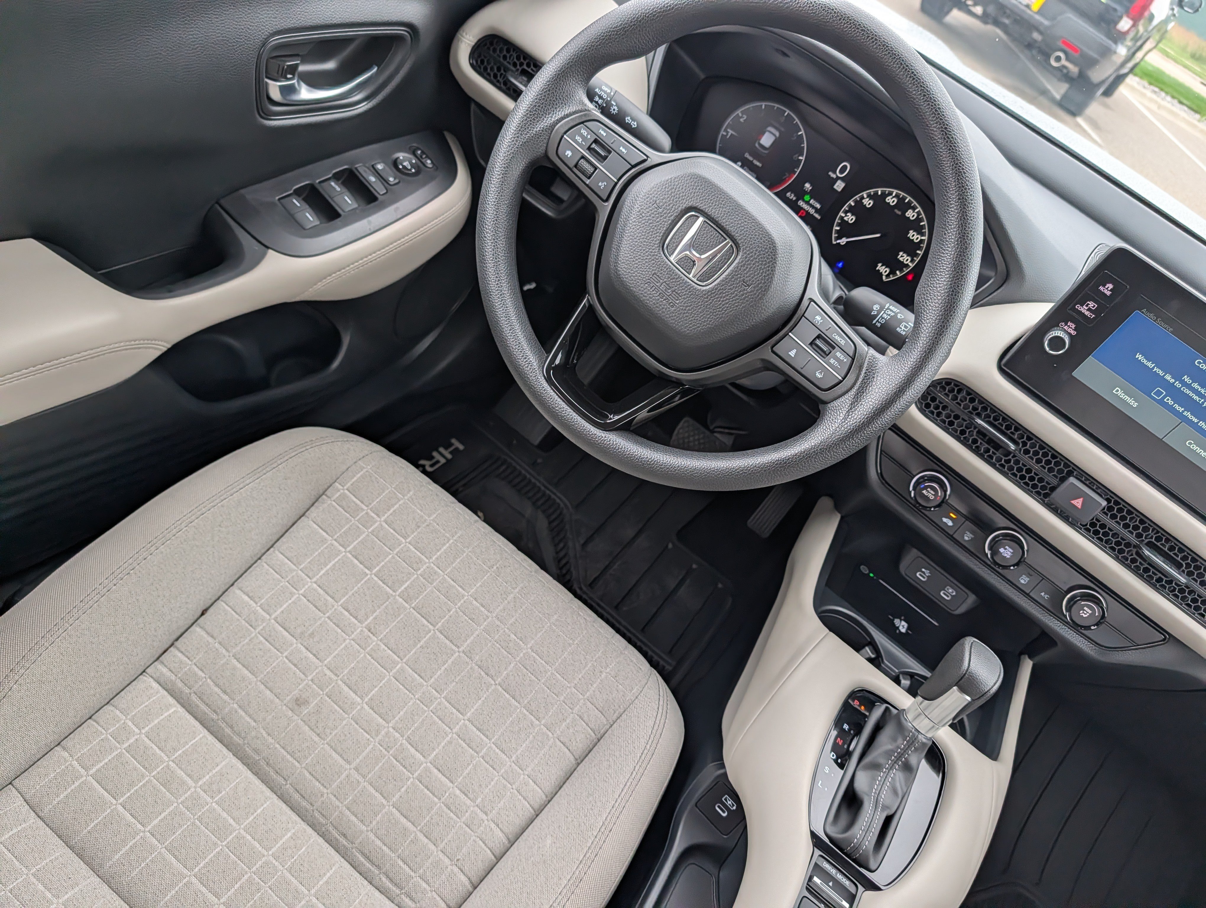 Used 2026 Honda HR-V LX image 9