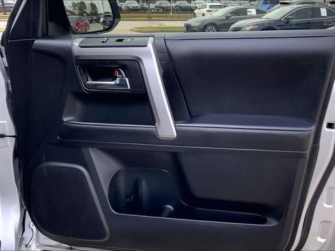 Used 2023 Toyota 4Runner Limited AWD/4WD image 22