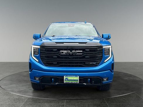 Used 2024 GMC Sierra 1500 AT4 w/ Technology Package AWD/4WD image 2