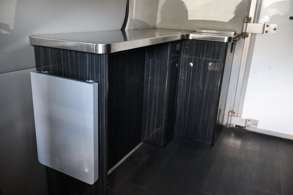 Used 2015 Mercedes-Benz Sprinter 2500 image 22