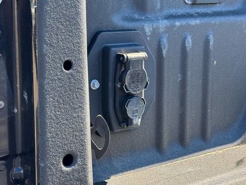 Used 2024 Ford F250 Platinum image 39