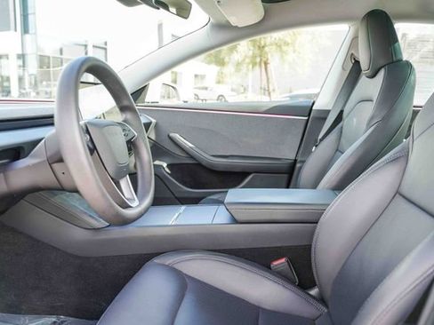 Used 2024 Tesla Model 3 Standard Range image 18
