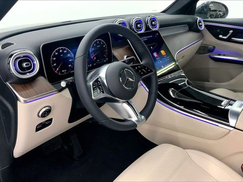 New 2026 Mercedes-Benz GLC 300 image 21