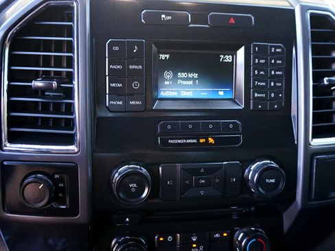 Used 2016 Ford F150 XLT image 19