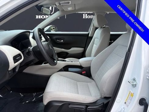 Certified 2025 Honda HR-V LX image 9