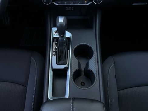 Used 2025 Nissan Altima 2.5 SV image 15