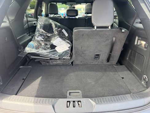 Certified 2024 Ford Explorer ST-Line w/ Class IV Trailer Tow Package AWD/4WD image 25