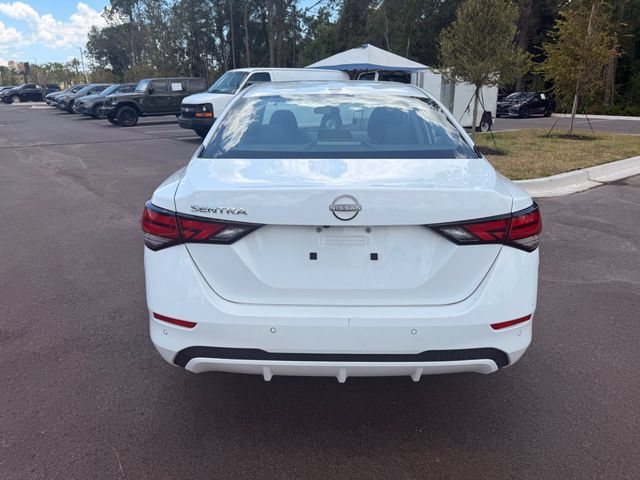 Used 2025 Nissan Sentra SV FWD image 16