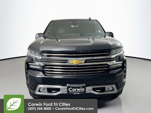 Used 2022 Chevrolet Silverado 1500 High Country w/ Technology Package image 4