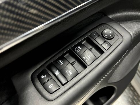 Used 2020 Jeep Grand Cherokee SRT AWD/4WD image 17