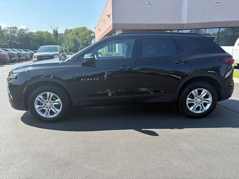 Used 2022 Chevrolet Blazer LT image 2