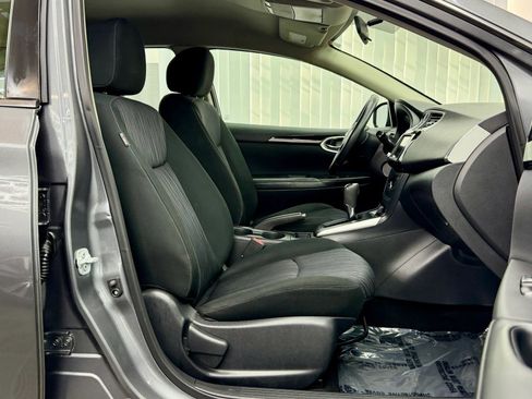 Used 2019 Nissan Sentra SV image 11