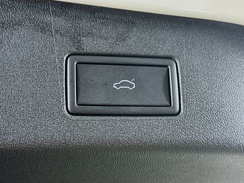 Used 2023 Volkswagen ID.4 Pro S RWD image 30