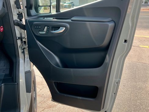 New 2026 Mercedes-Benz Sprinter 2500 image 21