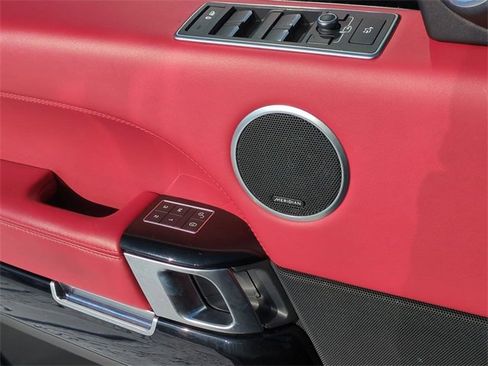 Used 2016 Land Rover Range Rover Autobiography image 13