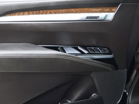 Used 2025 Cadillac Escalade Sport Platinum image 24