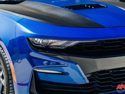 Used 2019 Chevrolet Camaro SS RWD image 47