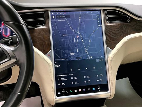 Used 2017 Tesla Model S 75 image 9