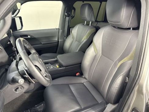 Used 2025 Lexus GX 550 AWD/4WD image 19