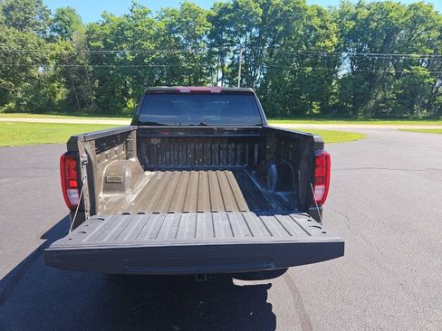 Used 2024 GMC Sierra 1500 Elevation AWD/4WD image 7