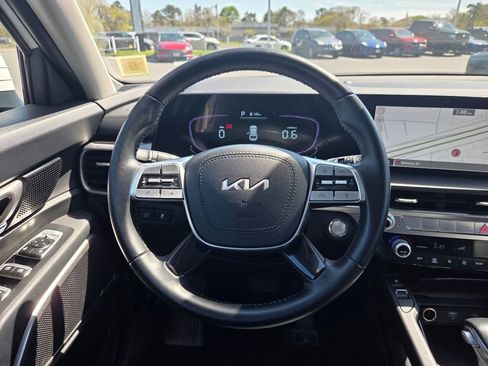 Used 2025 Kia Telluride S AWD/4WD image 14