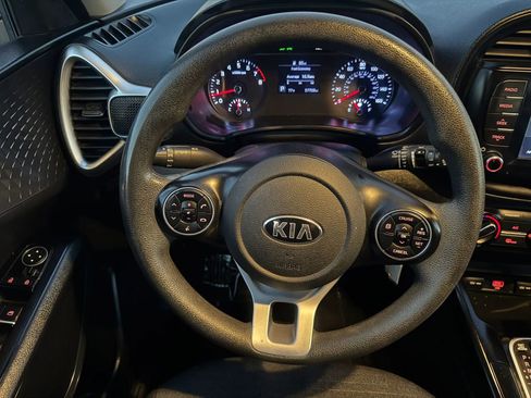 Used 2020 Kia Soul S FWD image 26