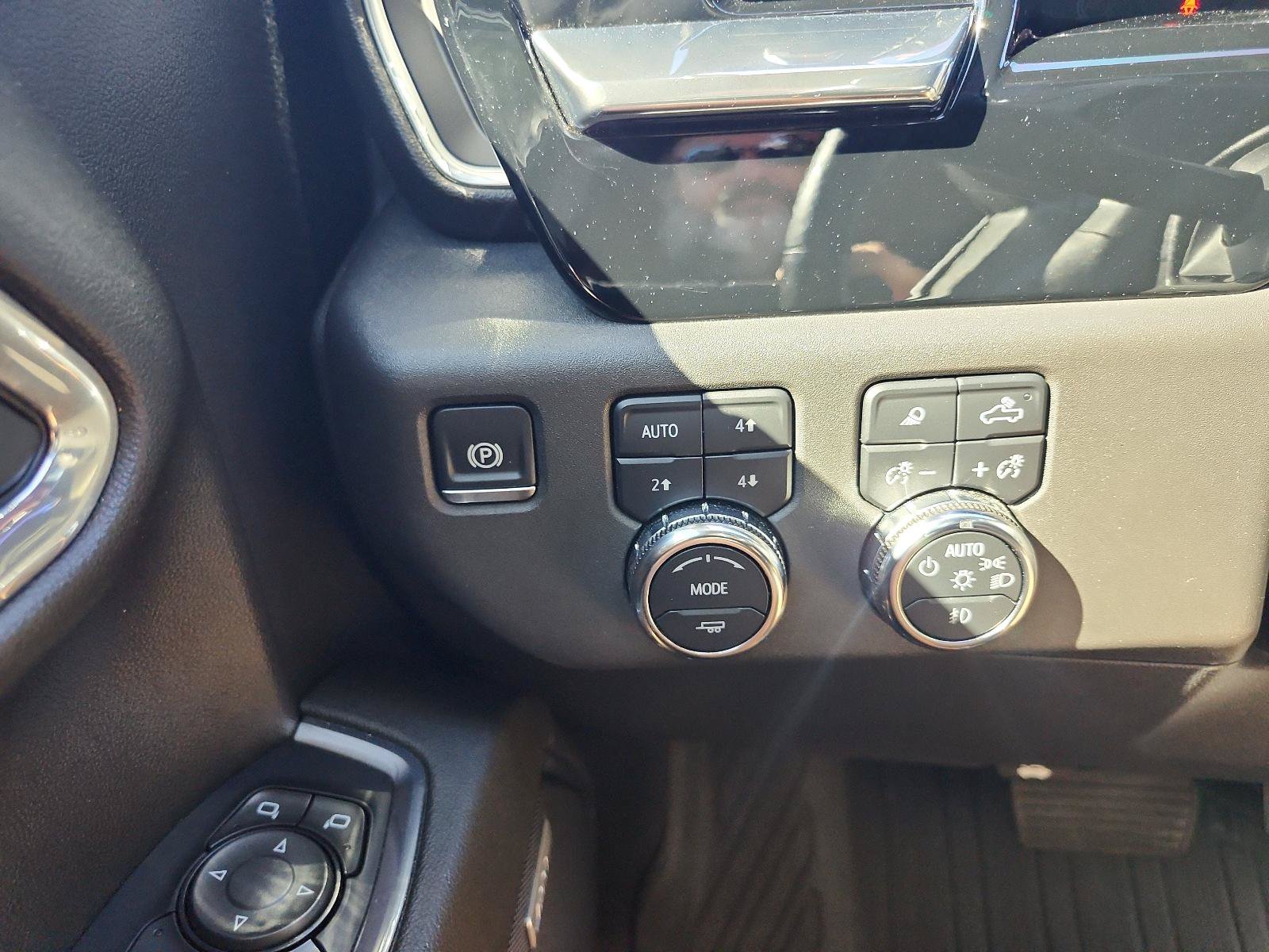 Used 2024 GMC Sierra 1500 SLT w/ SLT Premium Plus Package AWD/4WD image 26