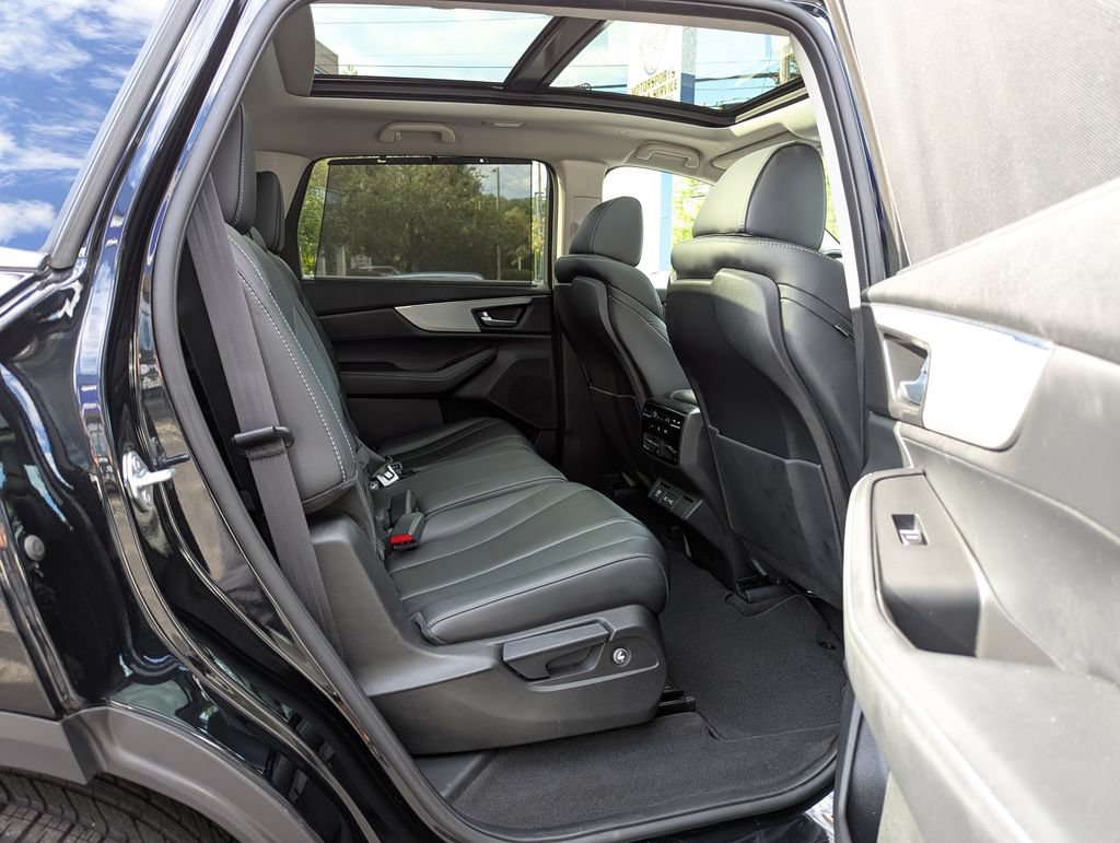 Used 2023 Acura MDX w/ Technology Package AWD/4WD image 38