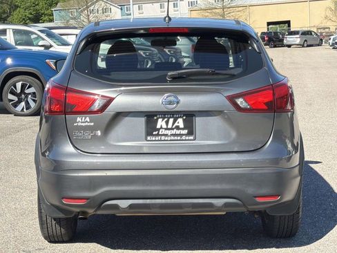 Used 2017 Nissan Rogue Sport S w/ S Appearance Package image 31