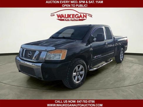 Used 2008 Nissan Titan SE RWD image 1
