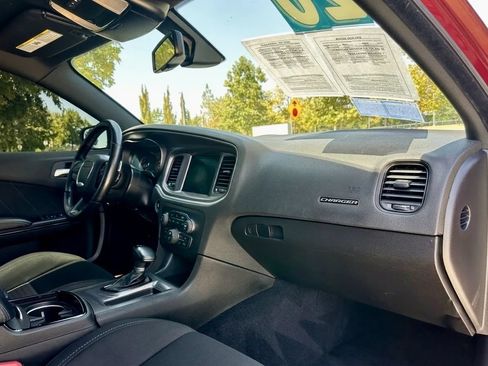 Used 2020 Dodge Charger GT w/ Blacktop Package RWD image 10