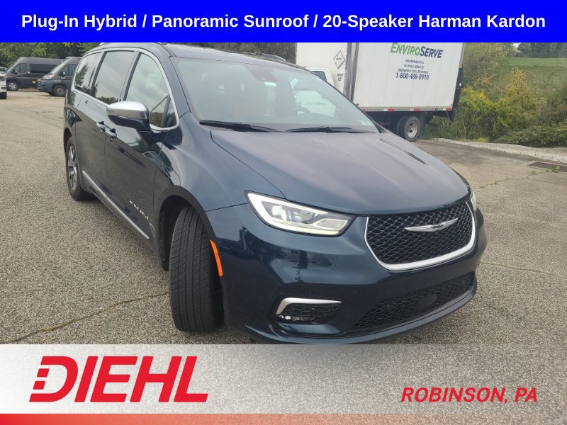 Used 2022 Chrysler Pacifica Pinnacle FWD image 4