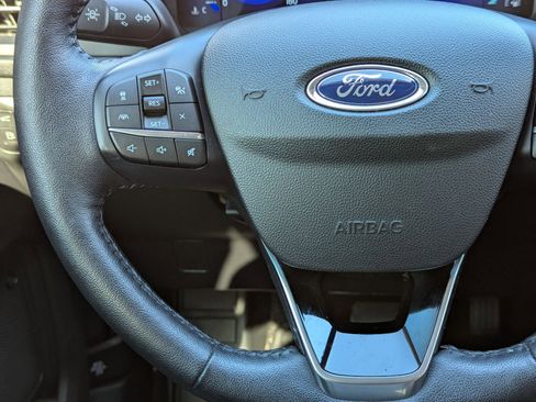 Used 2020 Ford Escape Titanium image 20