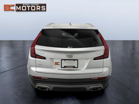 Used 2019 Cadillac XT4 Premium Luxury w/ Driver Awareness Package AWD/4WD image 5