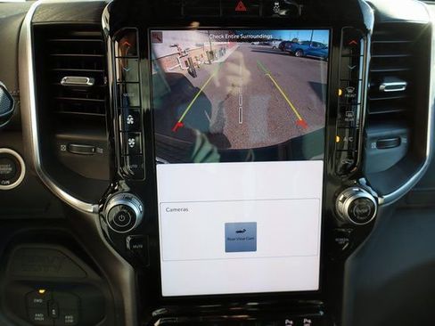 Used 2025 RAM 2500 Laramie image 28