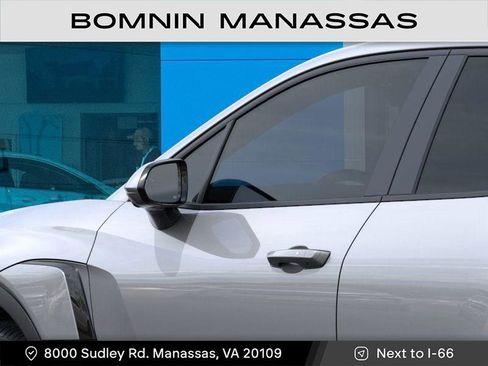 New 2025 Chevrolet Blazer EV LT image 12