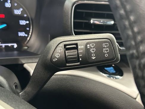 Used 2023 Ford Explorer XLT w/ Equipment Group 202A AWD/4WD image 37