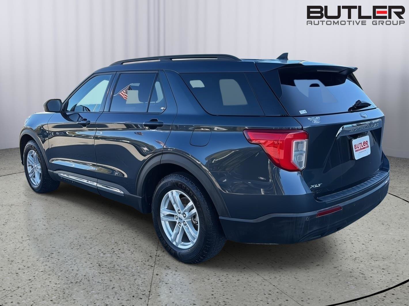 Certified 2024 Ford Explorer XLT RWD image 4
