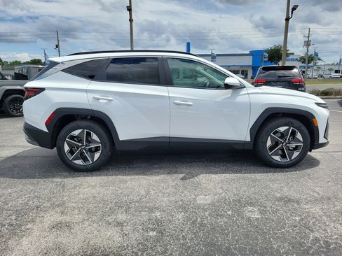 Used 2025 Hyundai Tucson SEL FWD image 8
