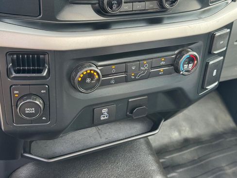 Used 2022 Ford F150 XL image 23