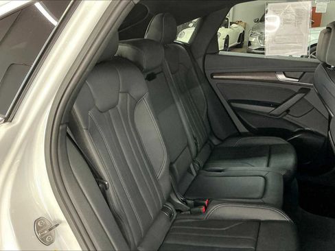 Certified 2025 Audi Q5 2.0T Premium image 29