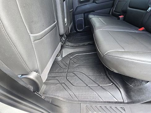 Used 2024 Chevrolet Silverado 2500 LT w/ Convenience Package image 38