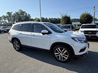 Used 2016 Honda Pilot Touring video 2